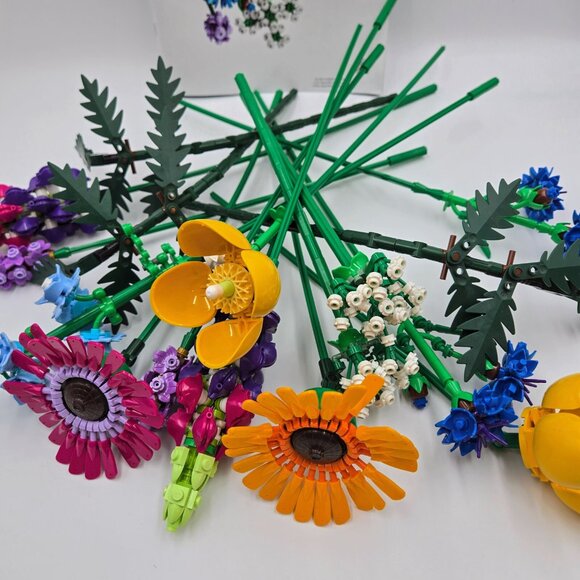 Lego Botanical Collection Wildflower Bouquet 10313 And Creator Daffodils 40747 - Picture 6 of 13